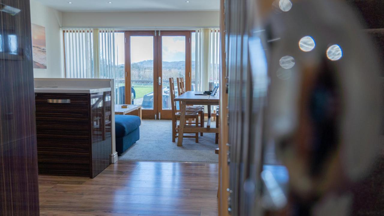Tewitfield Marina Apartment Carnforth Luaran gambar