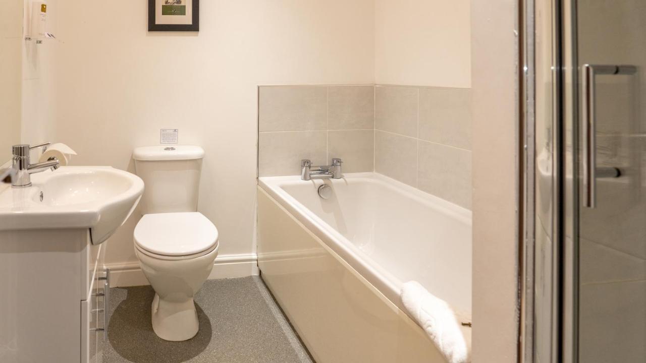 Tewitfield Marina Apartment Carnforth Luaran gambar