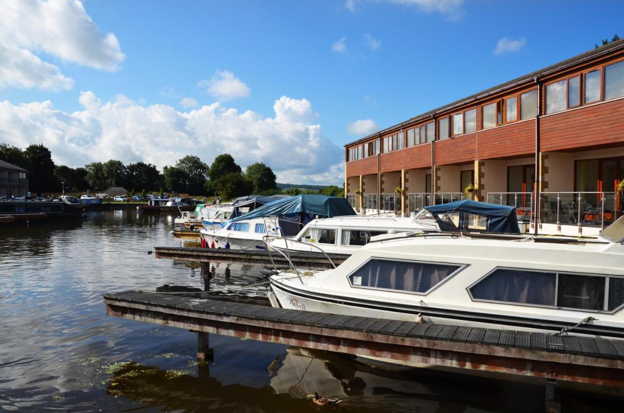 Tewitfield Marina Apartment Carnforth Luaran gambar