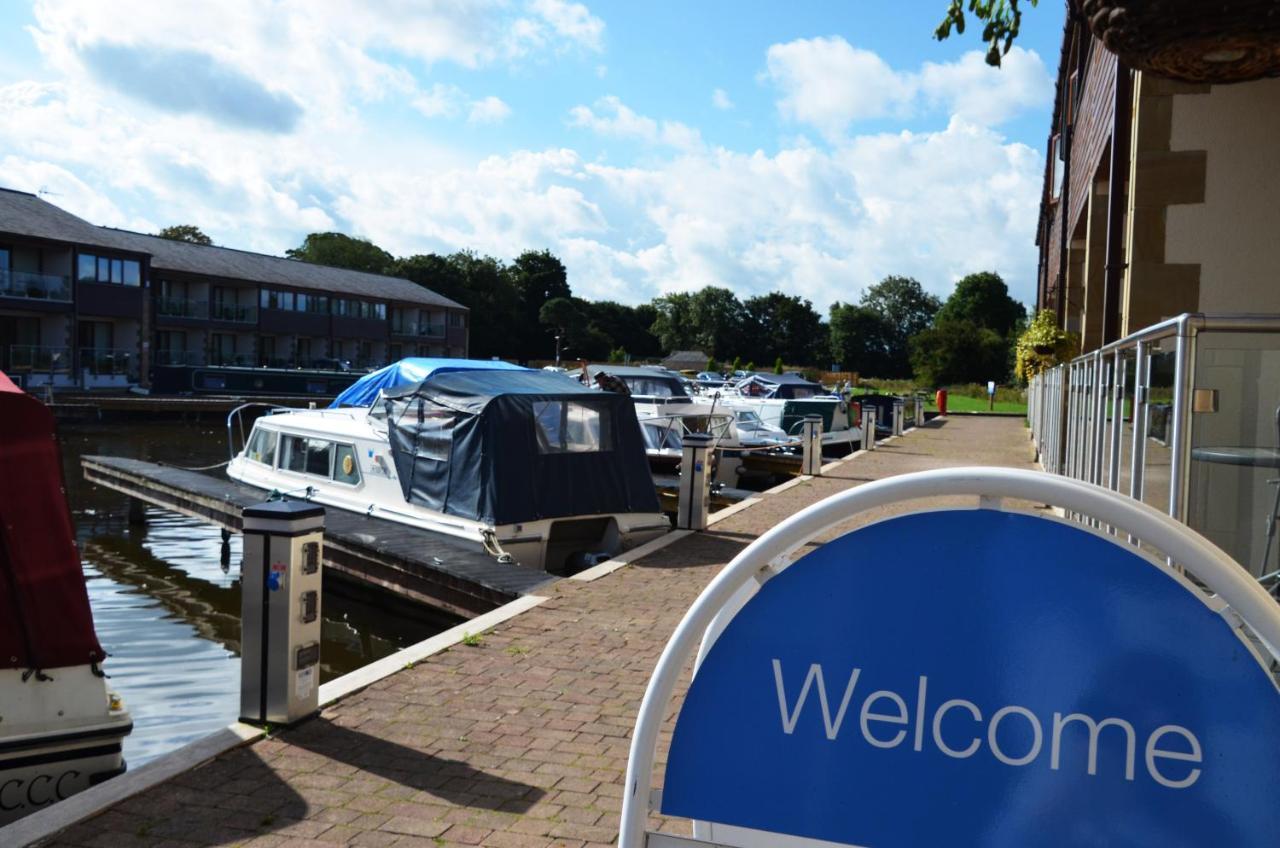 Tewitfield Marina Apartment Carnforth Luaran gambar