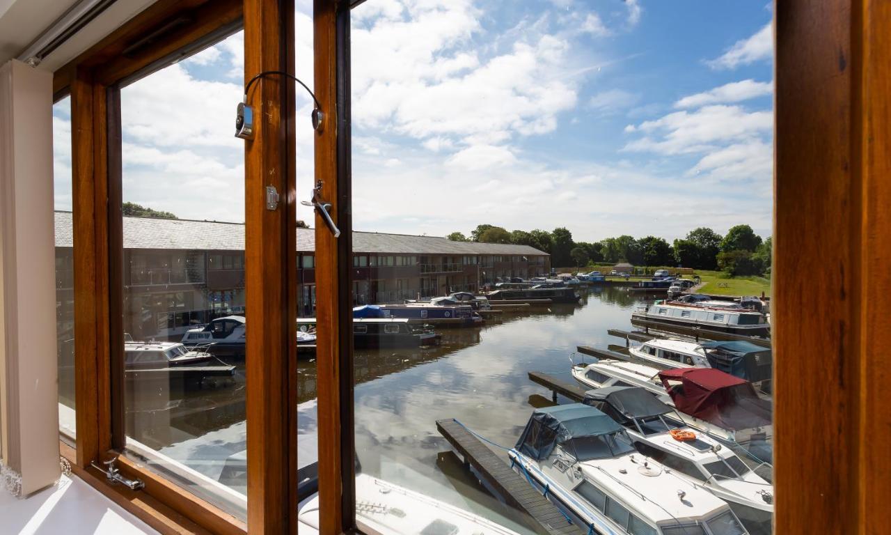 Tewitfield Marina Apartment Carnforth Luaran gambar